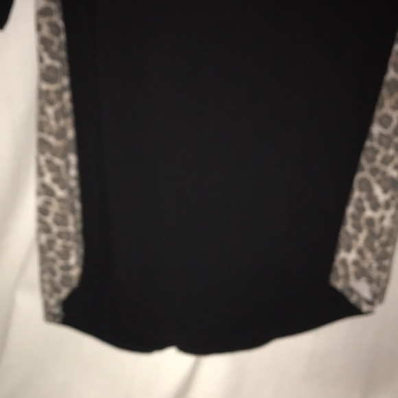 Zenana Women’s Black with Leopard Print Top - 1X - Picture 4 of 8